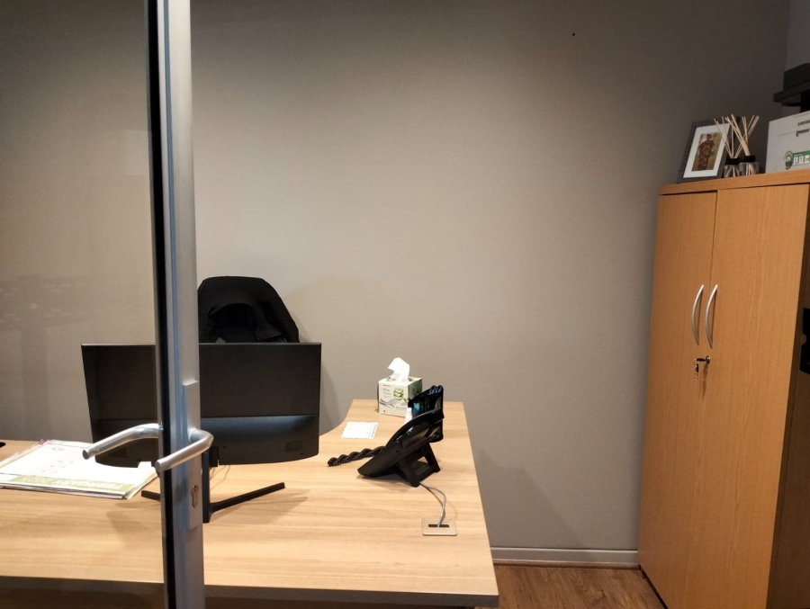 Commercial Property for Sale in Rosenpark Western Cape